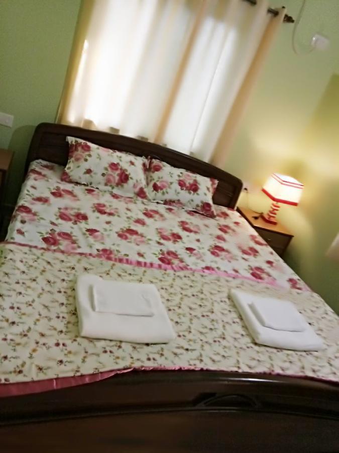 Shirley'S Guest House マヨルダ エクステリア 写真